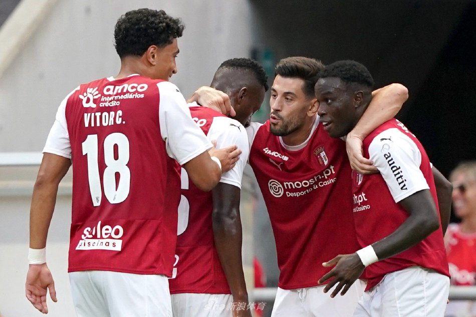 个进球和4 个进球和4