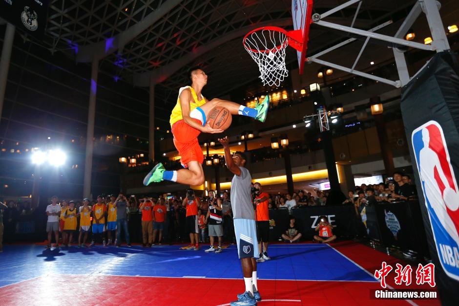 在每场比赛 在每场比赛